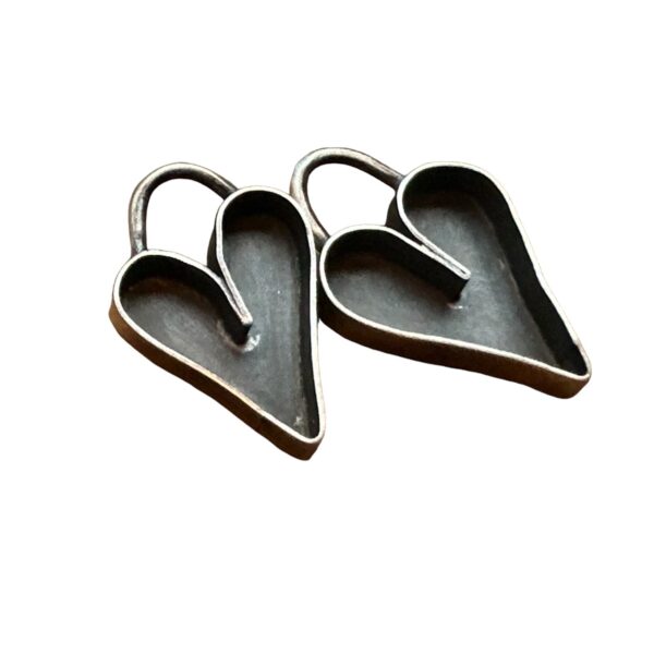 Hollow Form Heart Earrings - Mini